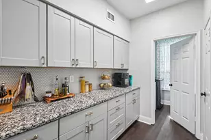 5100 Redwater Dr, Arlington, TX 76018 - Photo 16