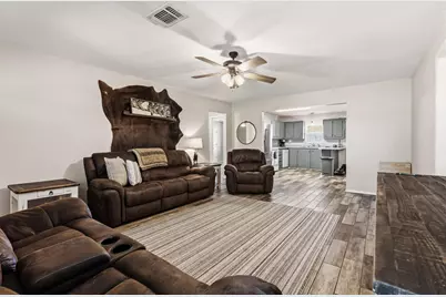 521 County Road 15100, Blossom, TX 75416 - Photo 4