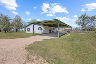 521 County Rd 15100, Blossom, TX 75416 - Photo 36