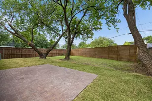 10517 Wyatt St, Dallas, TX 75218 - Photo 26