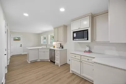 10517 Wyatt Street, Dallas, TX 75218 - Photo 12