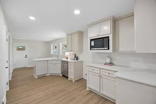 10517 Wyatt St, Dallas, TX 75218 - Photo 12