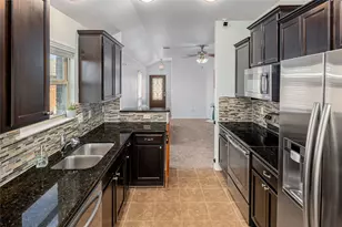 832 Cheyenne Dr, Aubrey, TX 76227 - Photo 8