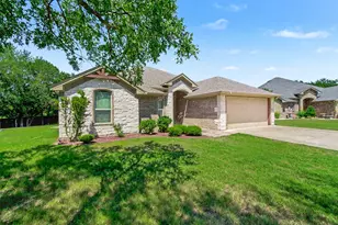 3907 Del Rio Ct, Granbury, TX 76049 - Photo 2