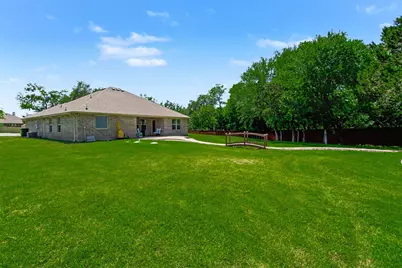 3907 Del Rio Court, Granbury, TX 76049 - Photo 16