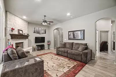 3907 Del Rio Court, Granbury, TX 76049 - Photo 4