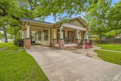 910 S Waco Street, Weatherford, TX 76086 - Photo 1