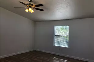 701 W Sycamore St, Denton, TX 76201 - Photo 2