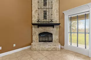 389 Scenic View Dr, Aledo, TX 76008 - Photo 8