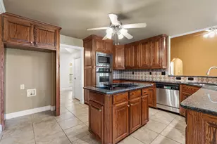 389 Scenic View Dr, Aledo, TX 76008 - Photo 20