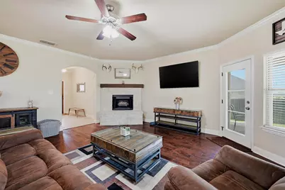 714 Mary Lee Lane, Collinsville, TX 76233 - Photo 8