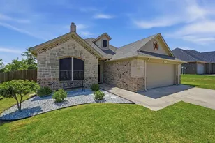 714 Mary Lee Ln, Collinsville, TX 76233 - Photo 2
