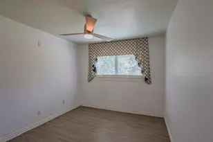 733 Thersa Dr, River Oaks, TX 76114 - Photo 10
