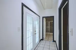 733 Thersa Dr, River Oaks, TX 76114 - Photo 12