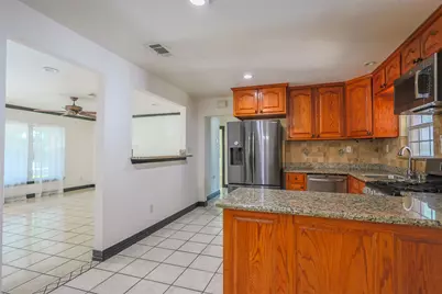 733 Thersa Drive, River Oaks, TX 76114 - Photo 6