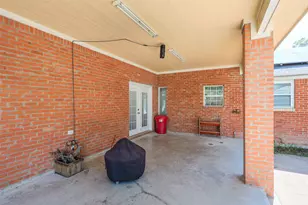 733 Thersa Dr, River Oaks, TX 76114 - Photo 6