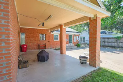 733 Thersa Drive, River Oaks, TX 76114 - Photo 24