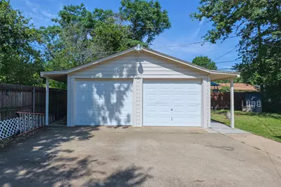 733 Thersa Drive, River Oaks, TX 76114 - Photo 28