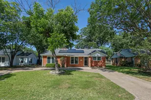 733 Thersa Dr, River Oaks, TX 76114 - Photo 1