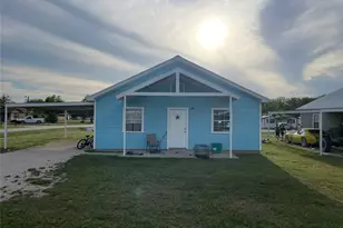 421 Sparrow Ln, Clyde, TX 79510 - Photo 4