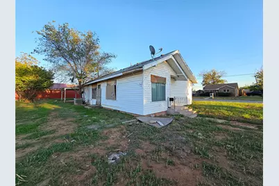 1211 Campbell Street, Sweetwater, TX 79556 - Photo 2