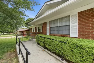 707 S Ammerman Ave, Eastland, TX 76448 - Photo 4