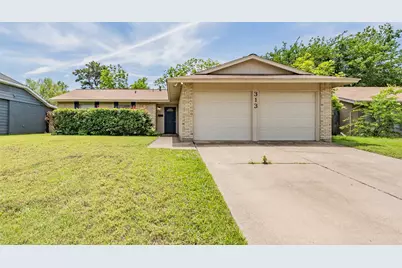 313 Hawthorne Lane, Grand Prairie, TX 75052 - Photo 20