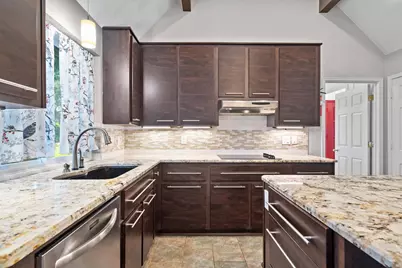 1317 Royal Palm Lane, Carrollton, TX 75007 - Photo 20