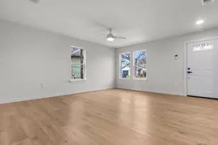 3915 Coolidge St, Dallas, TX 75215 - Photo 8
