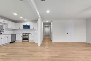 3915 Coolidge St, Dallas, TX 75215 - Photo 2