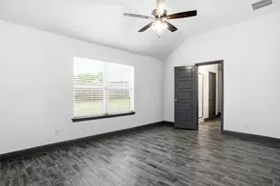 210 Clover Cir, Weatherford, TX 76086 - Photo 10