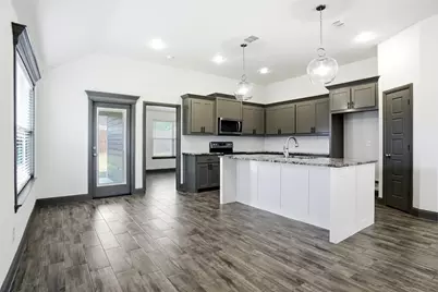 210 Clover Circle, Weatherford, TX 76086 - Photo 2