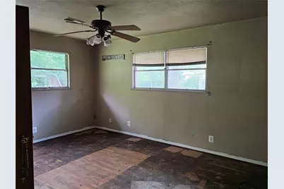 5301 Ammons Street, Haltom City, TX 76117 - Photo 10