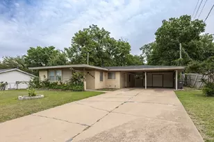 5405 Trail Lake Dr, Fort Worth, TX 76133 - Photo 2