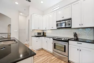 2022 N Fitzhugh Avenue #C, Dallas, TX 87204 - Photo 8