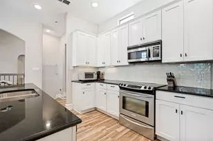 2022 N Fitzhugh Ave, Dallas, TX 87204 - Photo 8