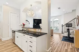 2022 N Fitzhugh Ave, Dallas, TX 87204 - Photo 6