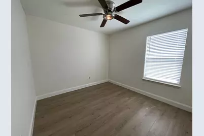 204 Hosack Street, Arlington, TX 76010 - Photo 6