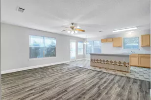 8105 Flowertree Dr, Fort Worth, TX 76137 - Photo 6