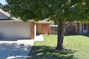 756-752 Stribling Circle, Azle, TX 76020 - Photo 1
