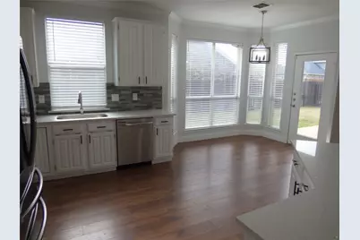 3905 Valez Drive, Carrollton, TX 75007 - Photo 4