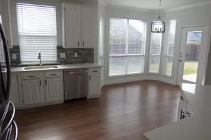 3905 Valez Dr, Carrollton, TX 75007 - Photo 4