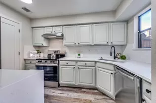 2100 Rainbow Dr, Arlington, TX 76011 - Photo 6