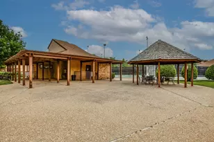 2100 Rainbow Dr, Arlington, TX 76011 - Photo 22