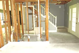 608 Valley Mills Dr, Arlington, TX 76018 - Photo 28