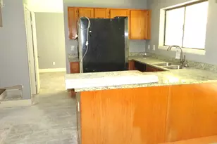 608 Valley Mills Dr, Arlington, TX 76018 - Photo 8