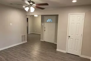 1017 Mullins St, Irving, TX 75061 - Photo 6