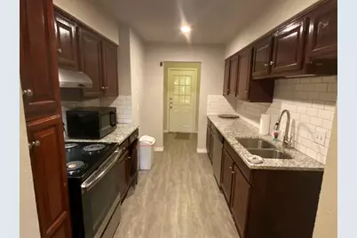 1017 Mullins Street, Irving, TX 75061 - Photo 10