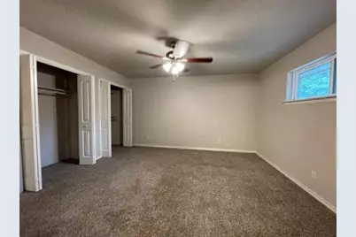 1017 Mullins Street, Irving, TX 75061 - Photo 16