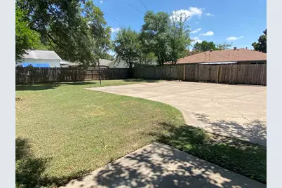 1017 Mullins Street, Irving, TX 75061 - Photo 28